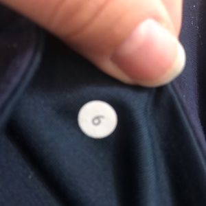 Lululemon crop leggings size 6